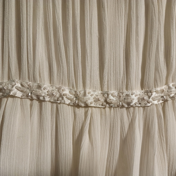 David's Bridal Flower Girl Dress, Crinkle Chiffon, Short Sleeve, Ivory, … - Picture 6 of 13